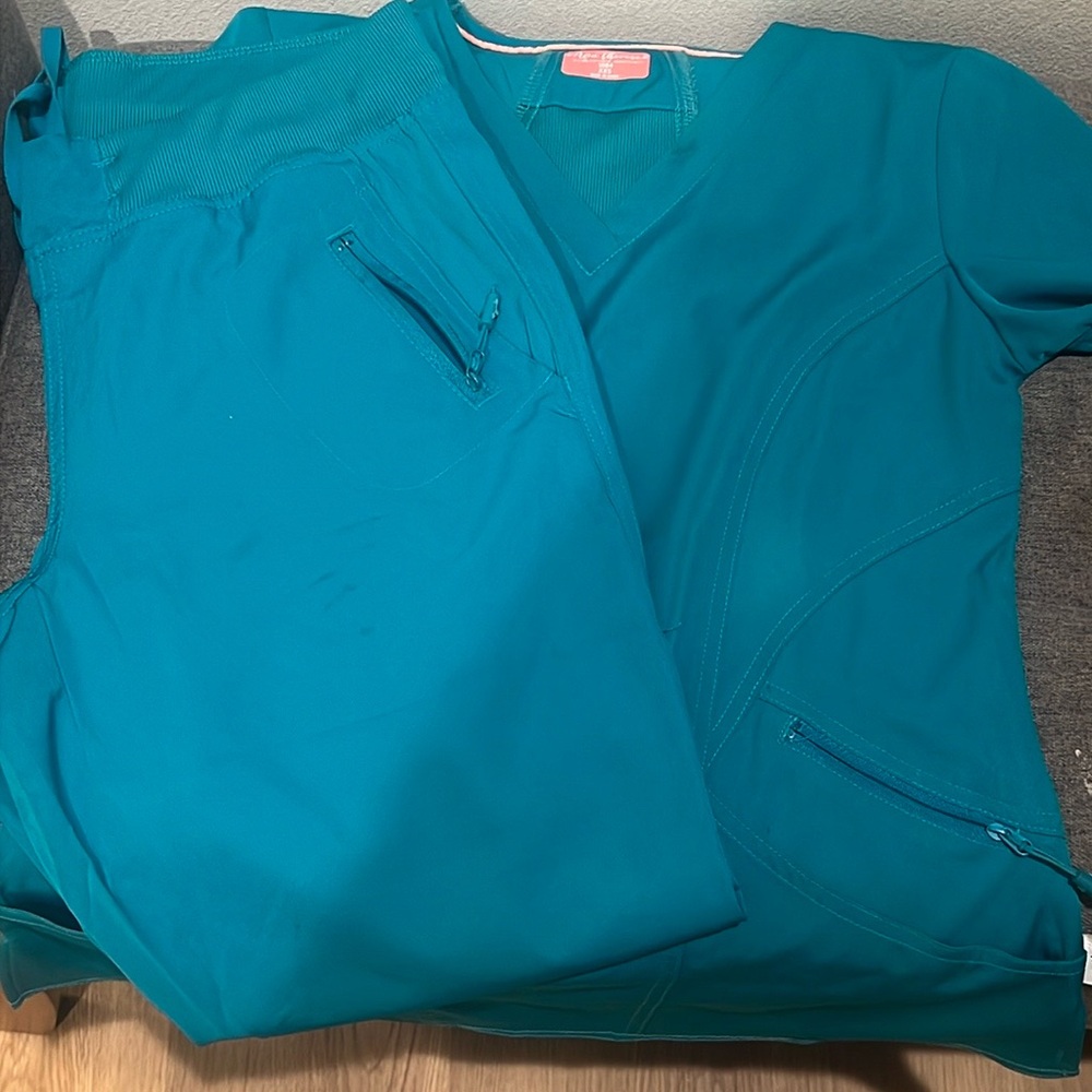 Avo Thereso. By zavante apparel  Scrubs n Teal